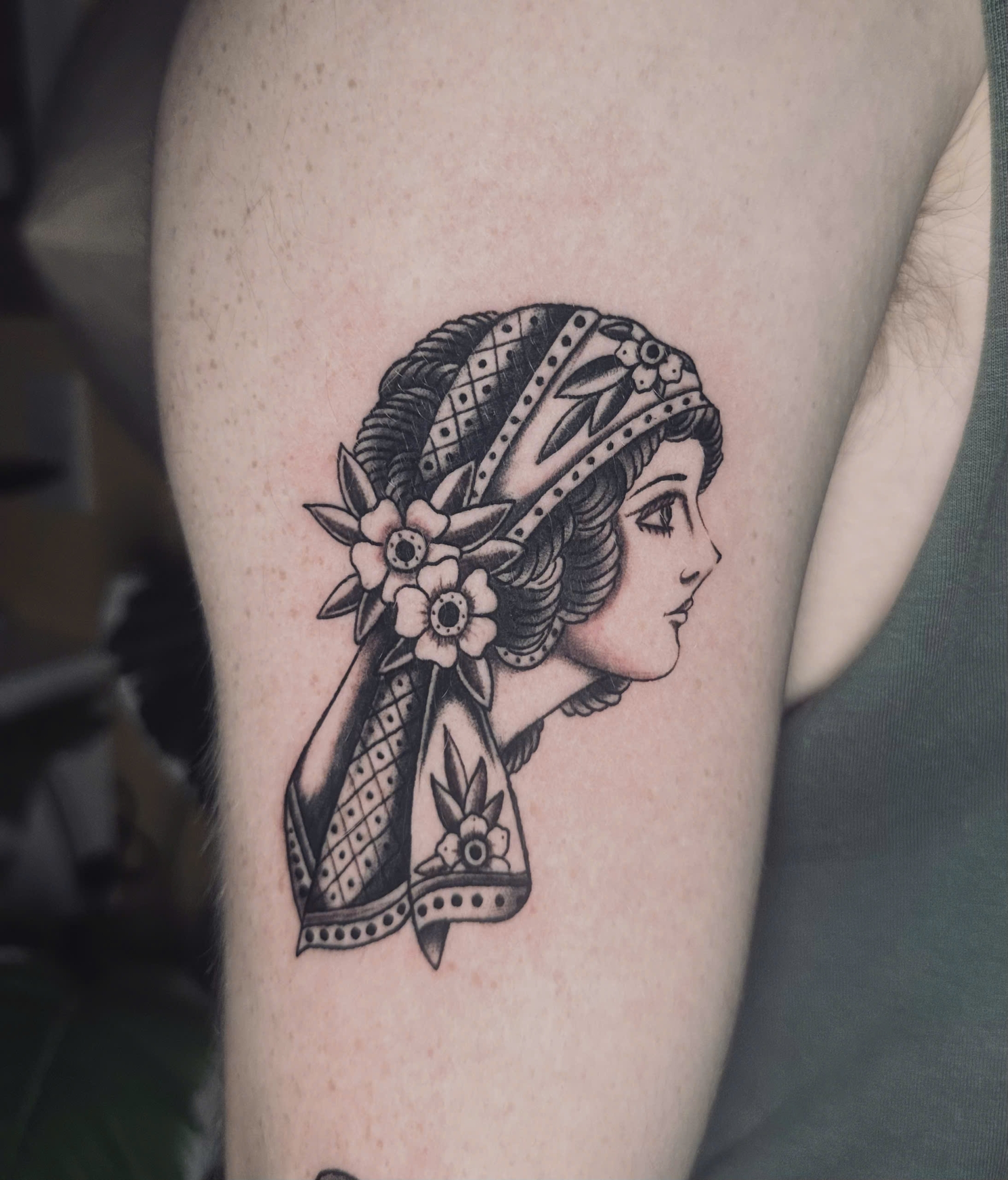 Tattoo Nha Trang - new school